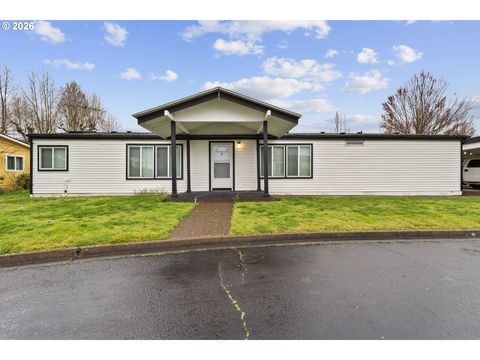 1145 SW CYPRESS ST 8 McMinnville OR 97128