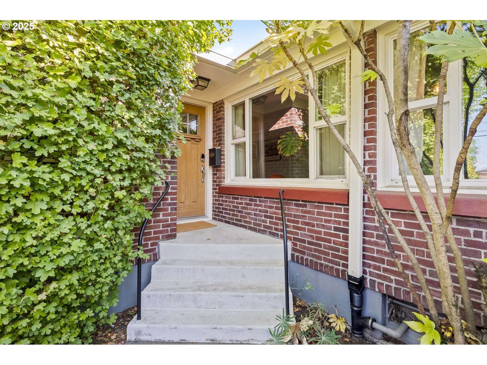 1428 N BRYANT ST 2