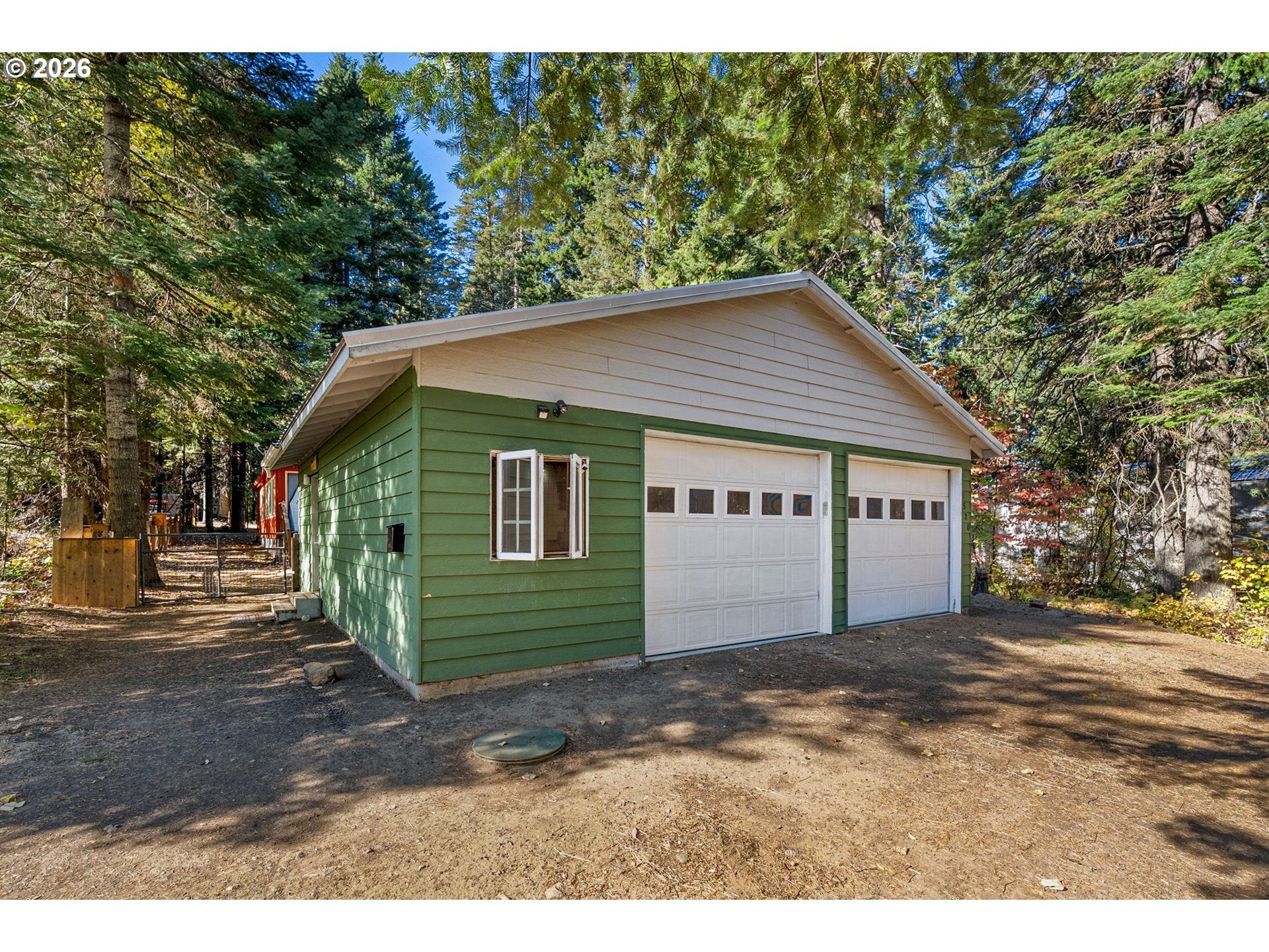 8520 CLEAR CREEK RD