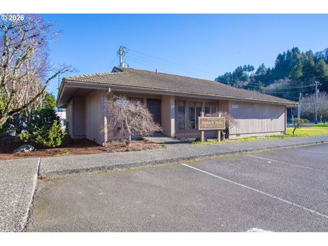 320 FIR AVE Reedsport OR 97467