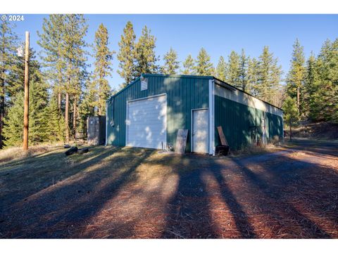 A home in Goldendale