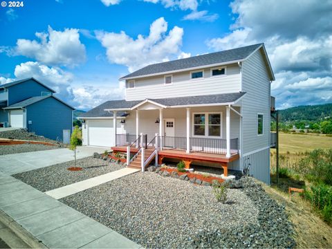 A home in Sutherlin