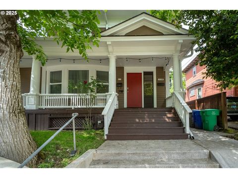 233 SE 28TH AVE Portland OR 97214