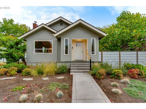11 MONROE ST Eugene OR 97402