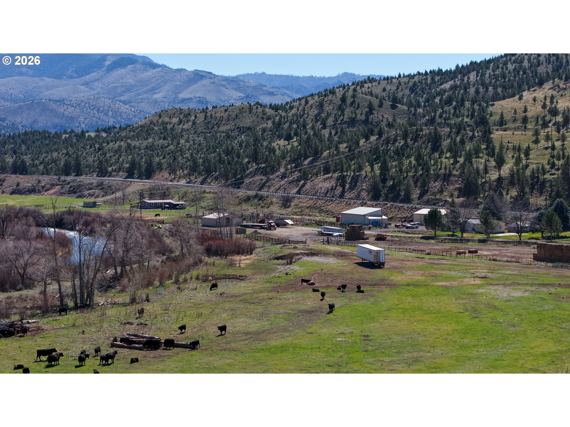 44011/43877 W HWY 26