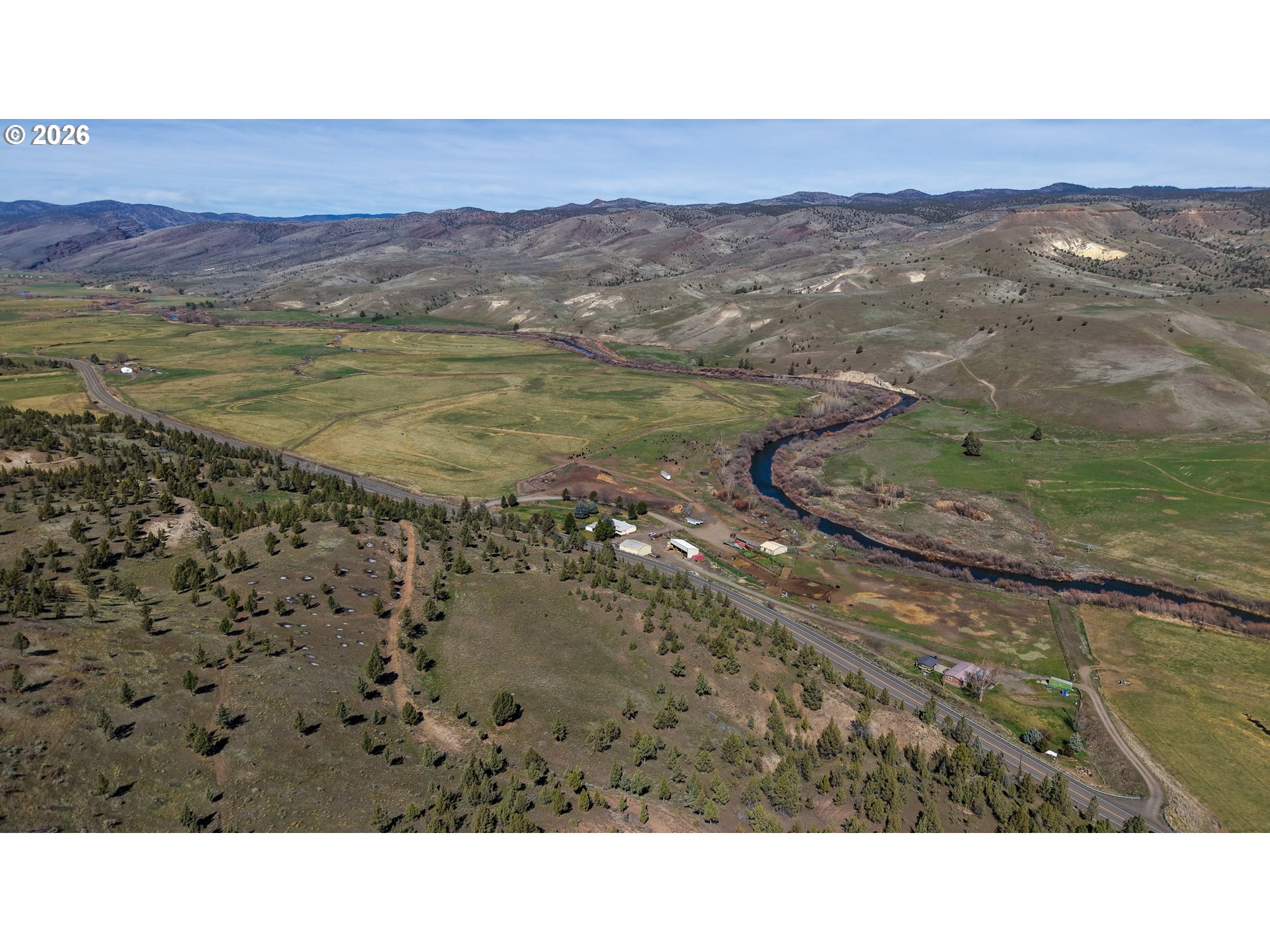 44011/43877 W HWY 26