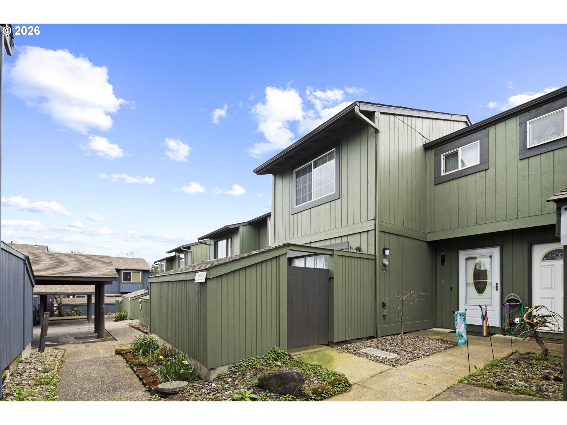 23850 NE TREEHILL DR