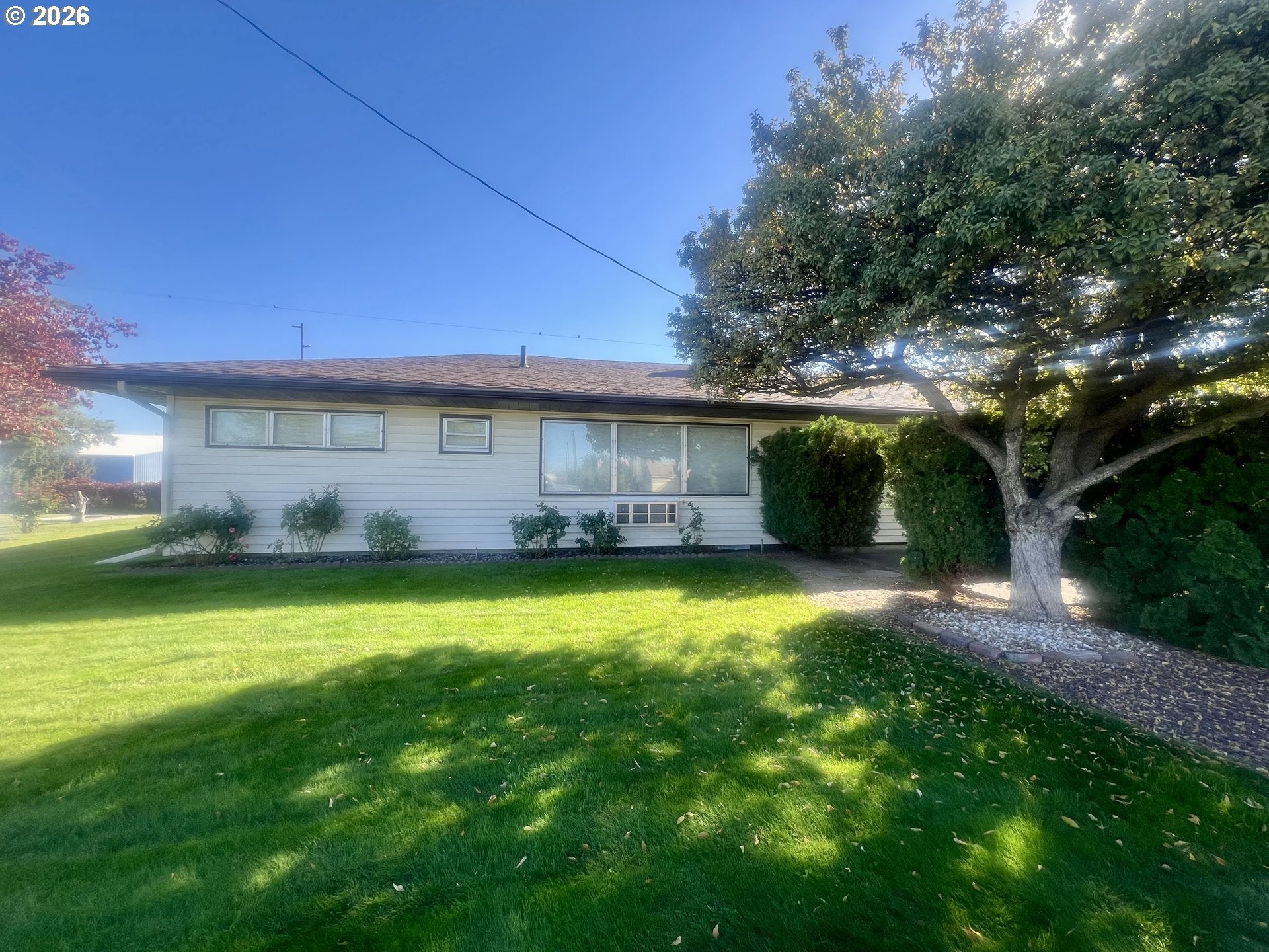 1112 PARALLEL ST
