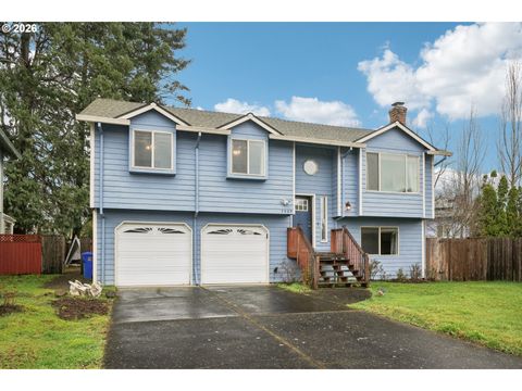 5009 NE EMERSON CT Portland OR 97218