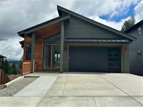 41945 DESCHUTES AVE 74 Sandy OR 97055