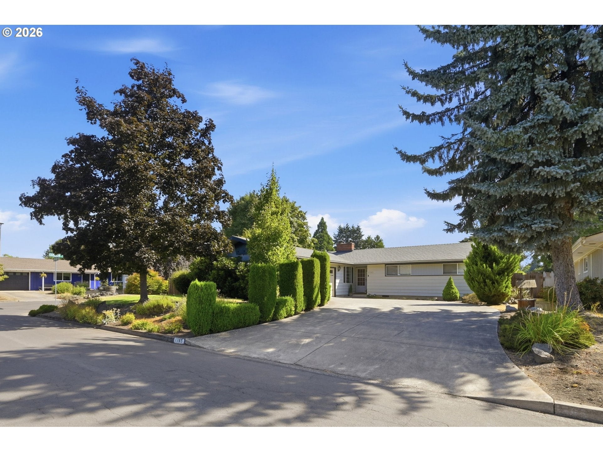 1765 SANTA ROSA ST