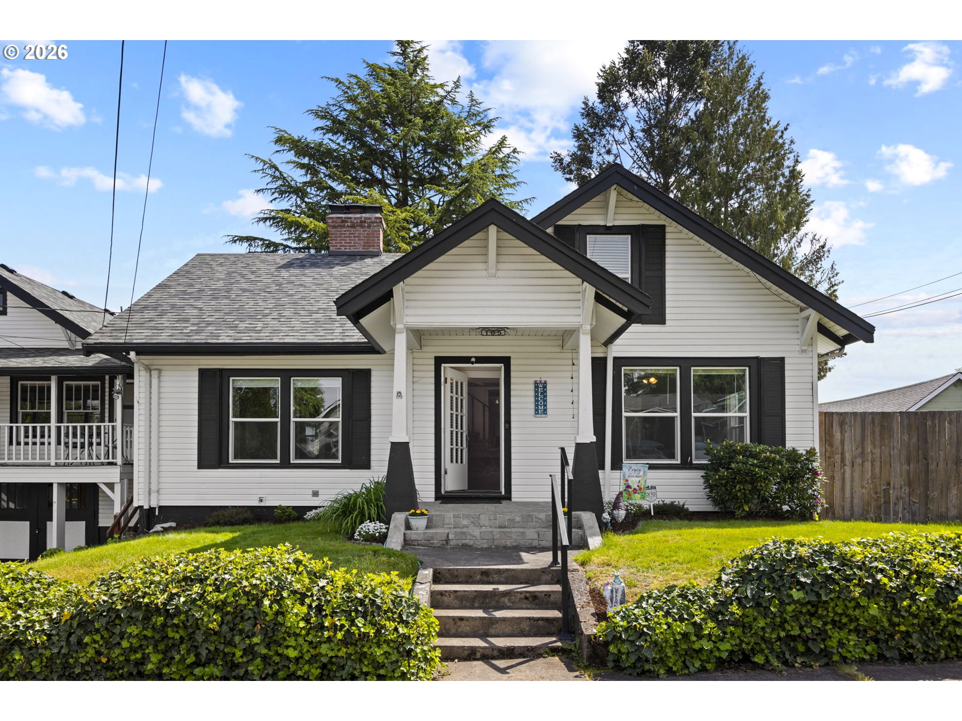 105 2ND ST