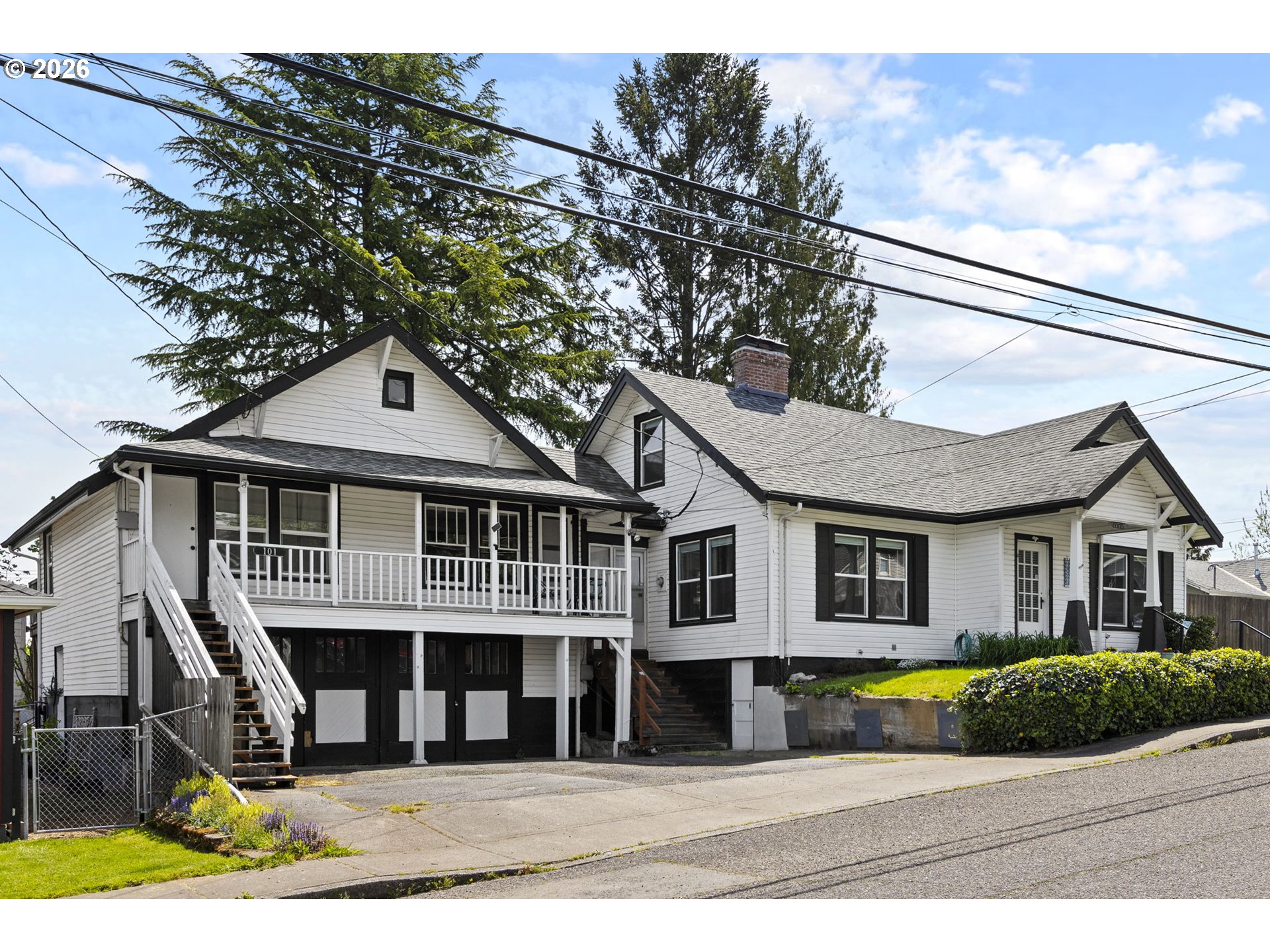 105 2ND ST