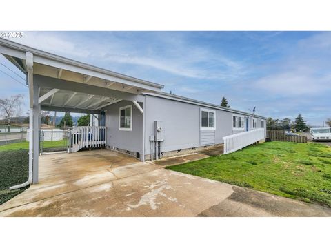 A home in Sutherlin