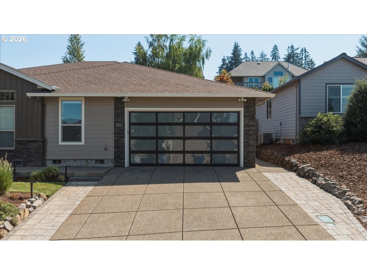 322 SE SUMMIT VIEW AVE