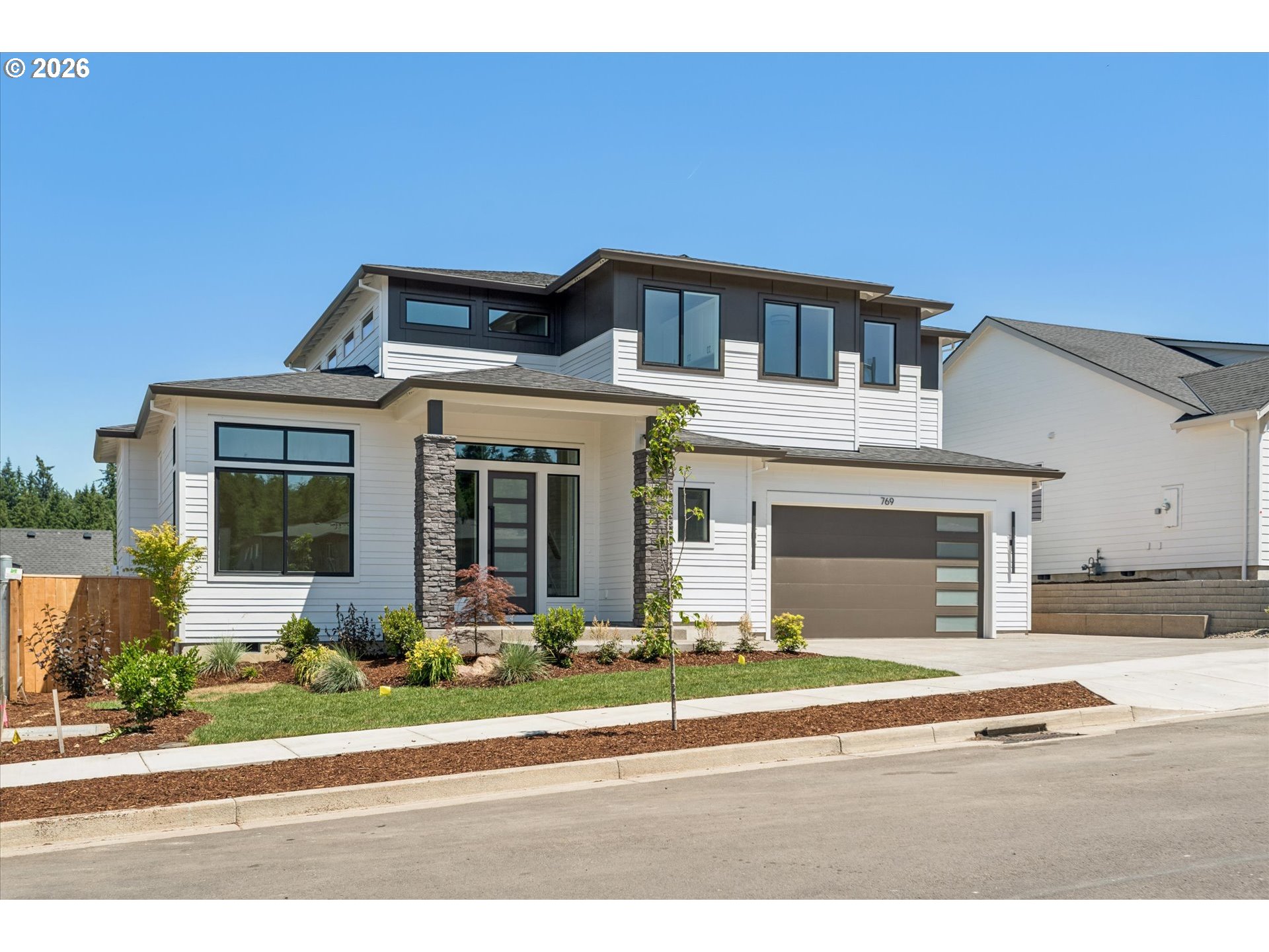 769 RILEY DR