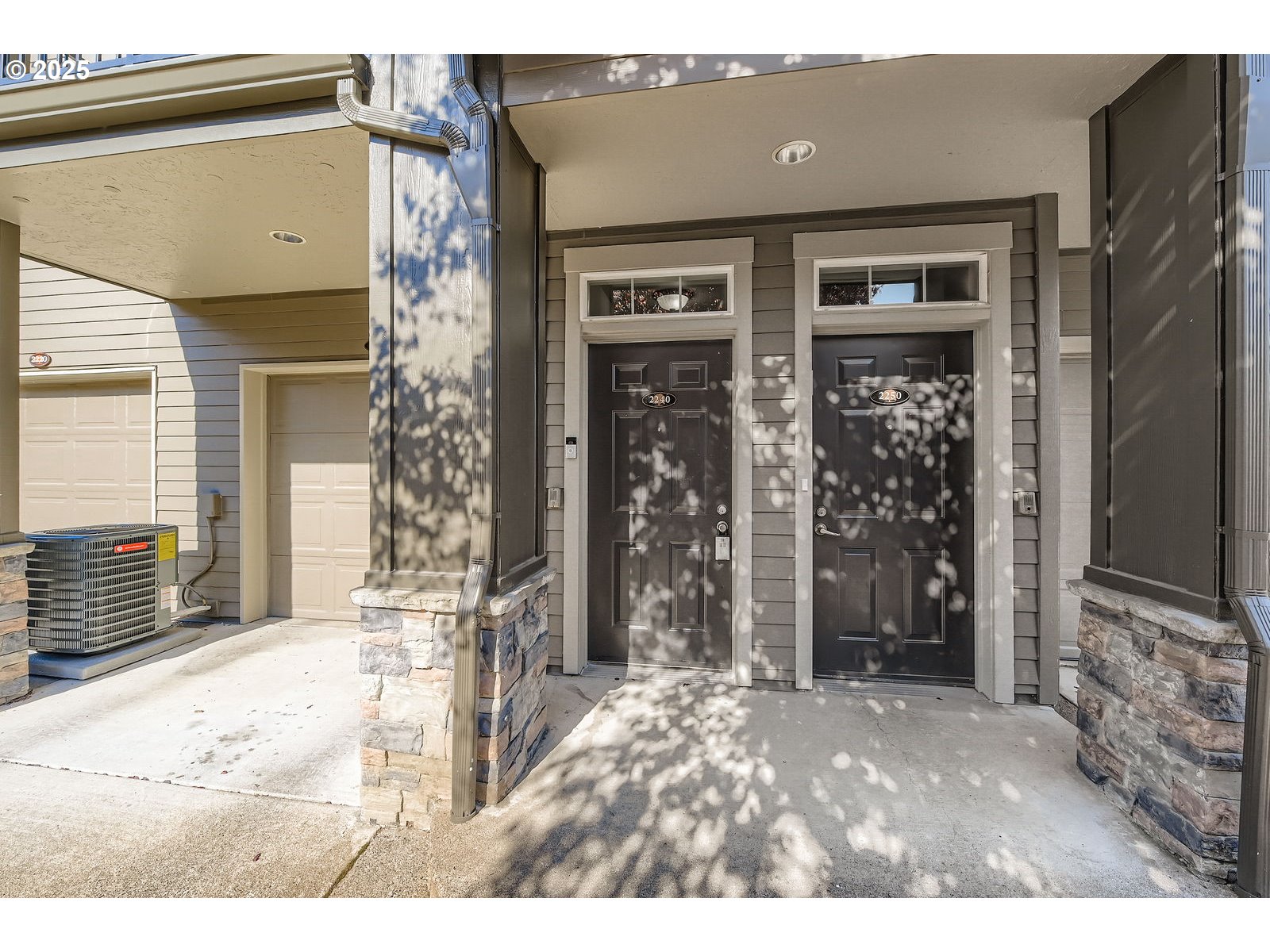 2240 SNOWBERRY RIDGE CT