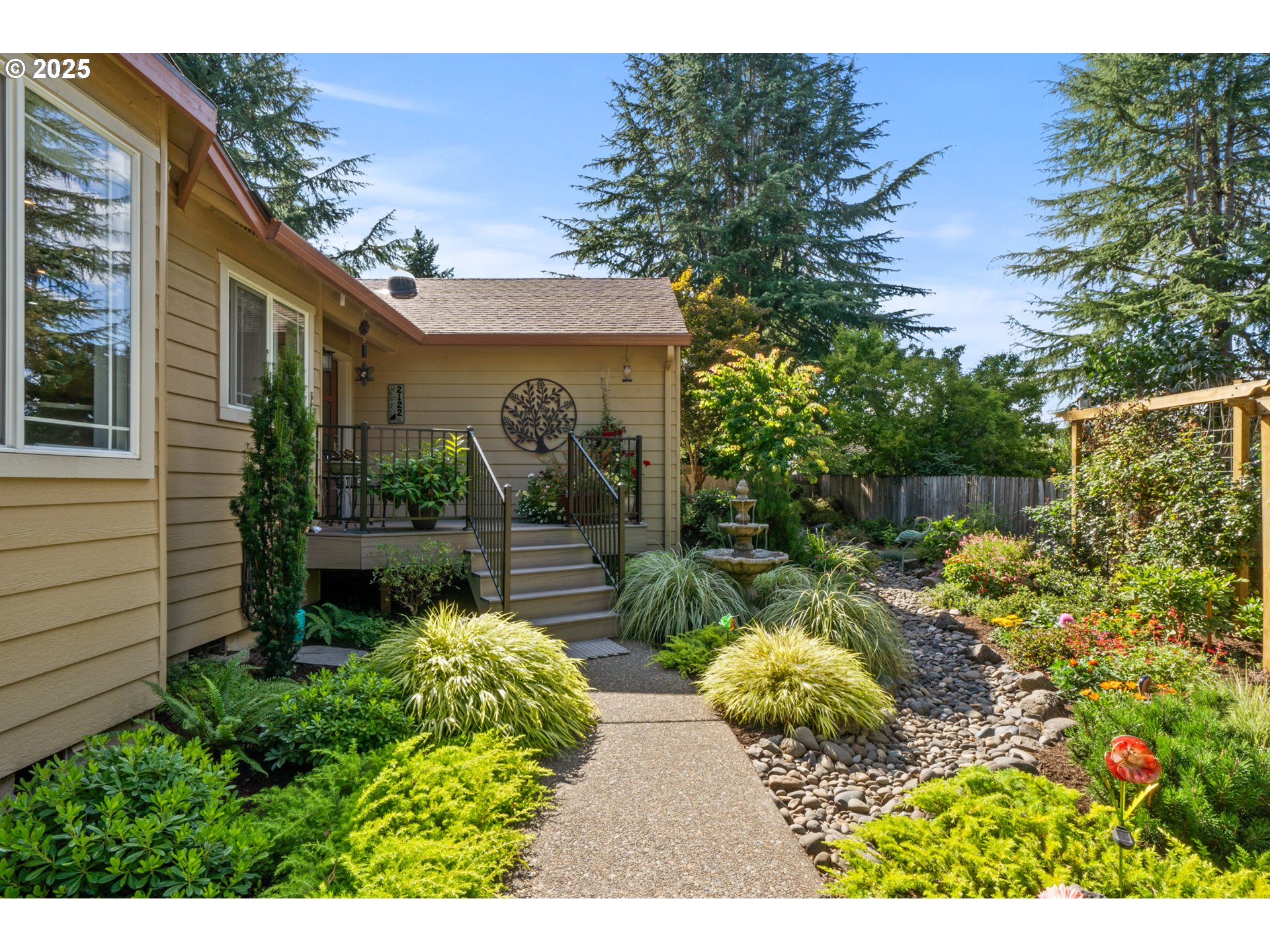 2122 NOLAN LN