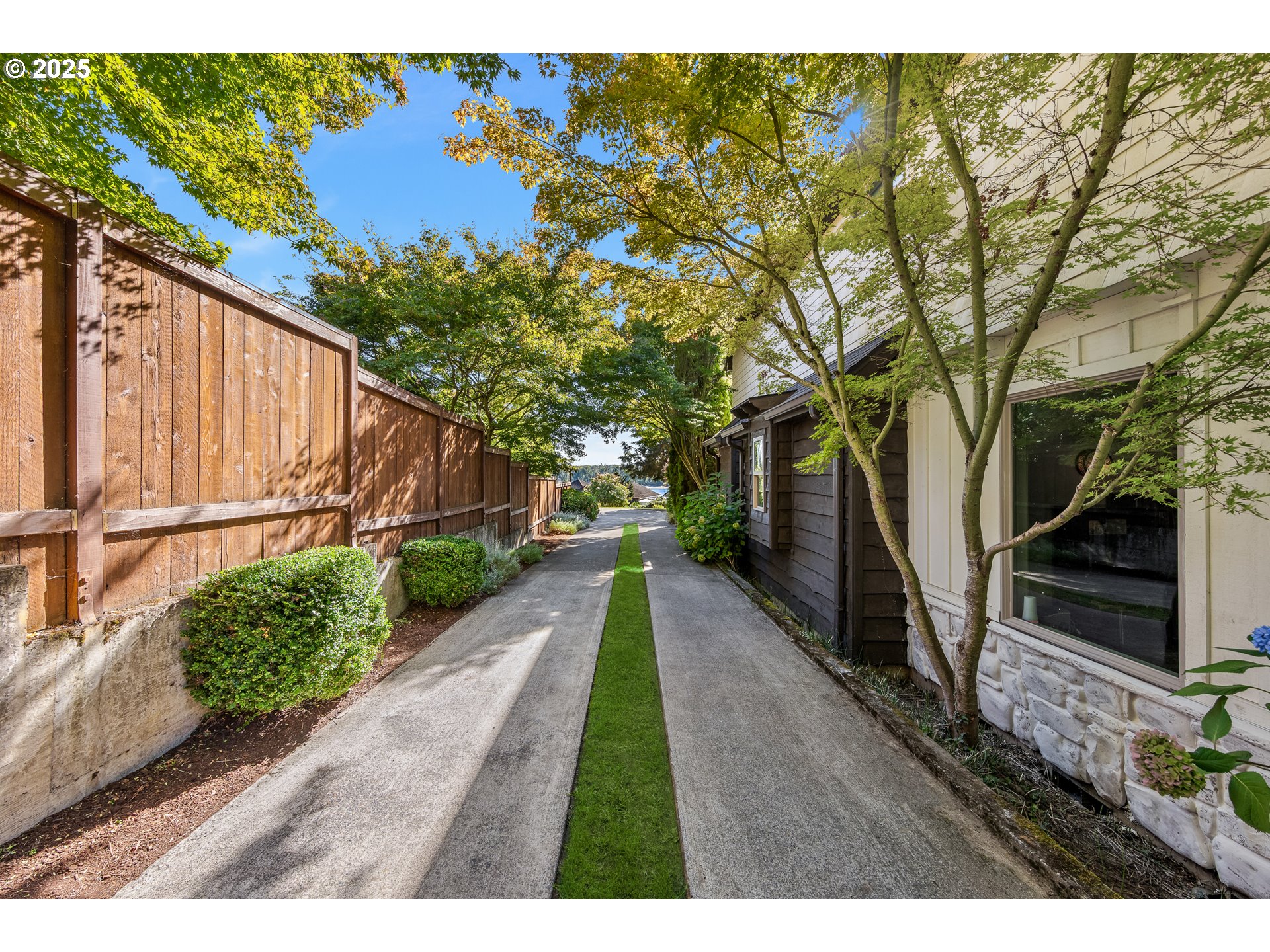 2520 SE ELLSWORTH RD