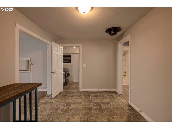 Vernonia, Oregon 97064, United States, 1 Bedroom Bedrooms, ,1 BathroomBathrooms,Residential,Pending,78797