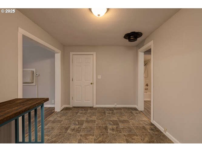 Vernonia, Oregon 97064, United States, 1 Bedroom Bedrooms, ,1 BathroomBathrooms,Residential,Pending,78797