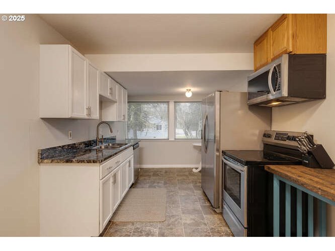 Vernonia, Oregon 97064, United States, 1 Bedroom Bedrooms, ,1 BathroomBathrooms,Residential,Pending,78797