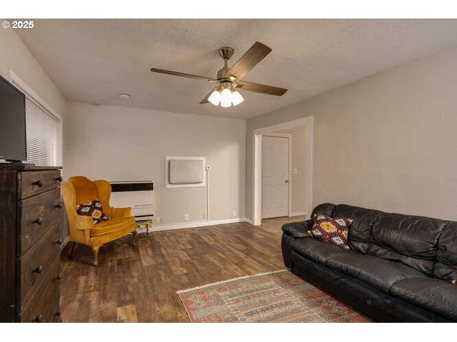 Vernonia, Oregon 97064, United States, 1 Bedroom Bedrooms, ,1 BathroomBathrooms,Residential,Pending,78797