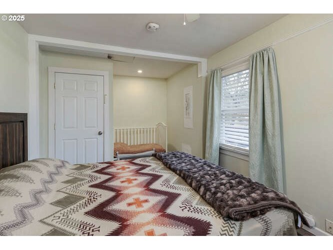 Vernonia, Oregon 97064, United States, 1 Bedroom Bedrooms, ,1 BathroomBathrooms,Residential,Pending,78797