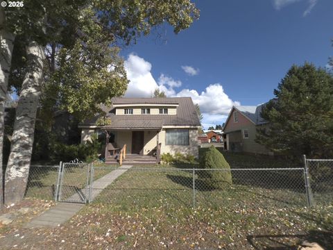 108/110 PARK AVE Seneca OR 97873