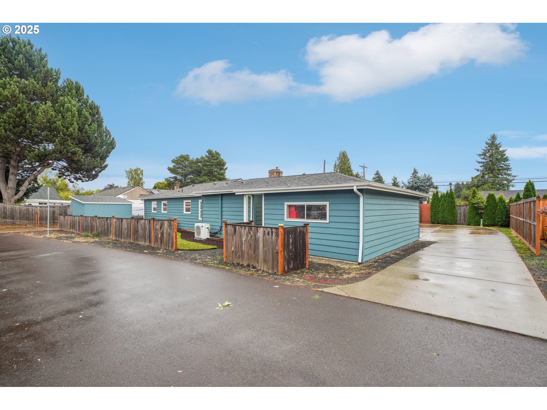 1472 SE JACQUELIN DR