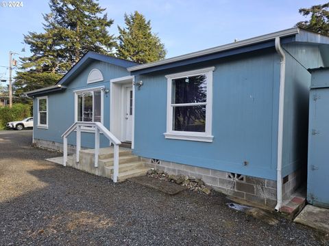 A home in Coos Bay