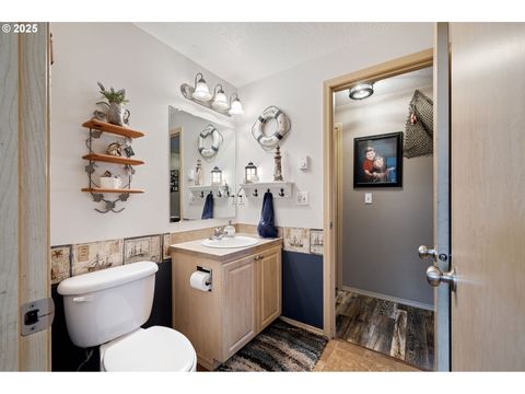 Tiny photo for 32968 Camas Swale Rd, Creswell, OR 97426 (MLS # 499576533)