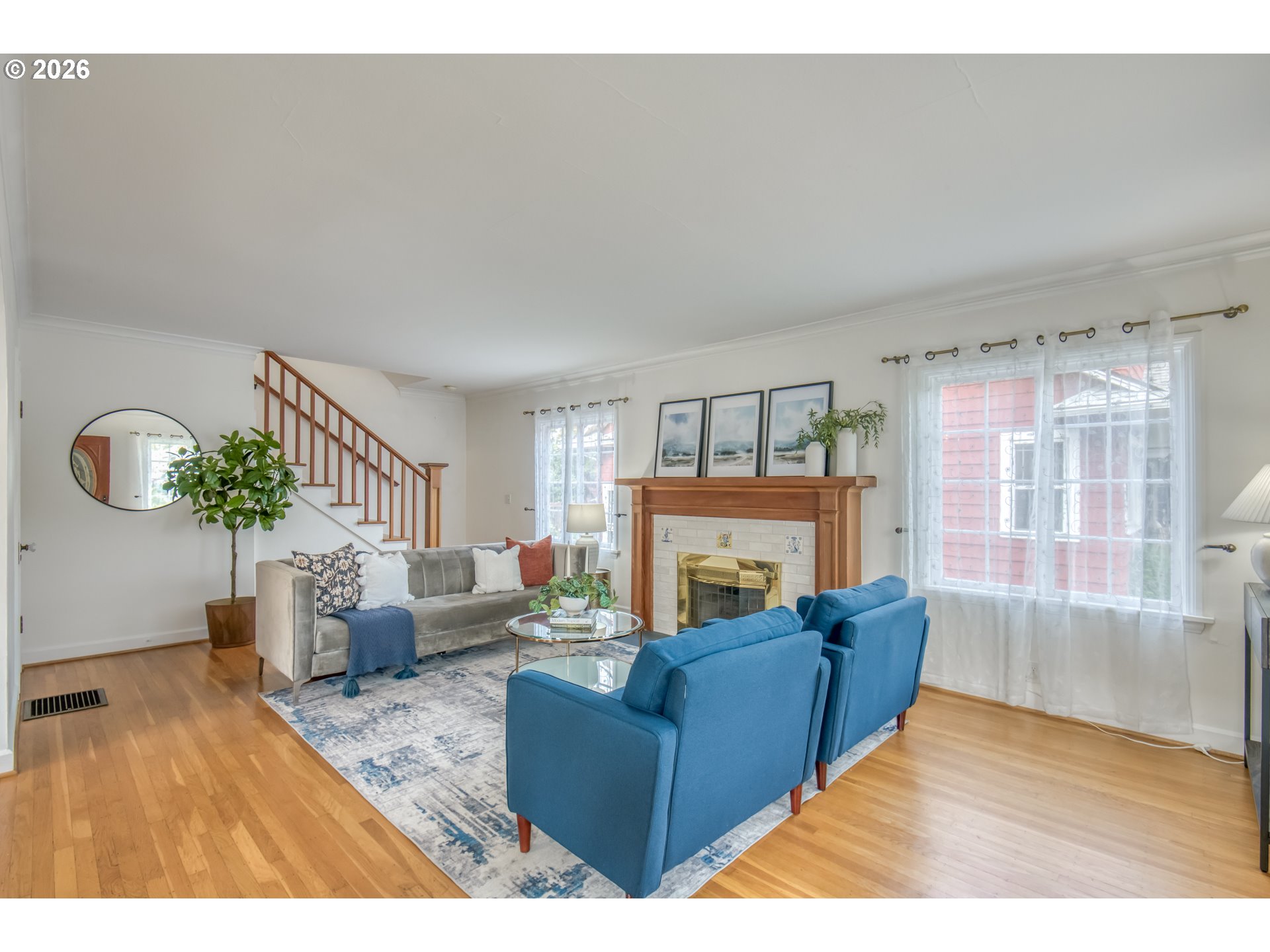 4315 NE LAURELHURST PL