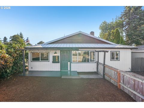 1019 LINN AVE Oregon City OR 97045