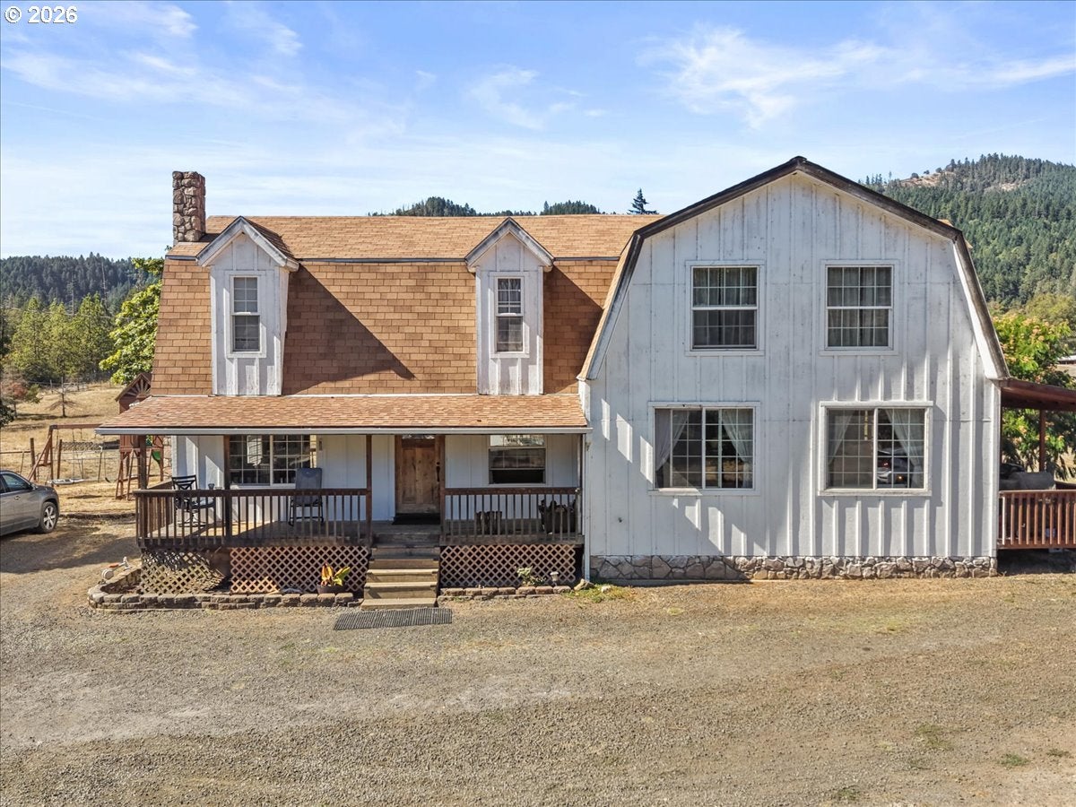 307 TOWHEE LN