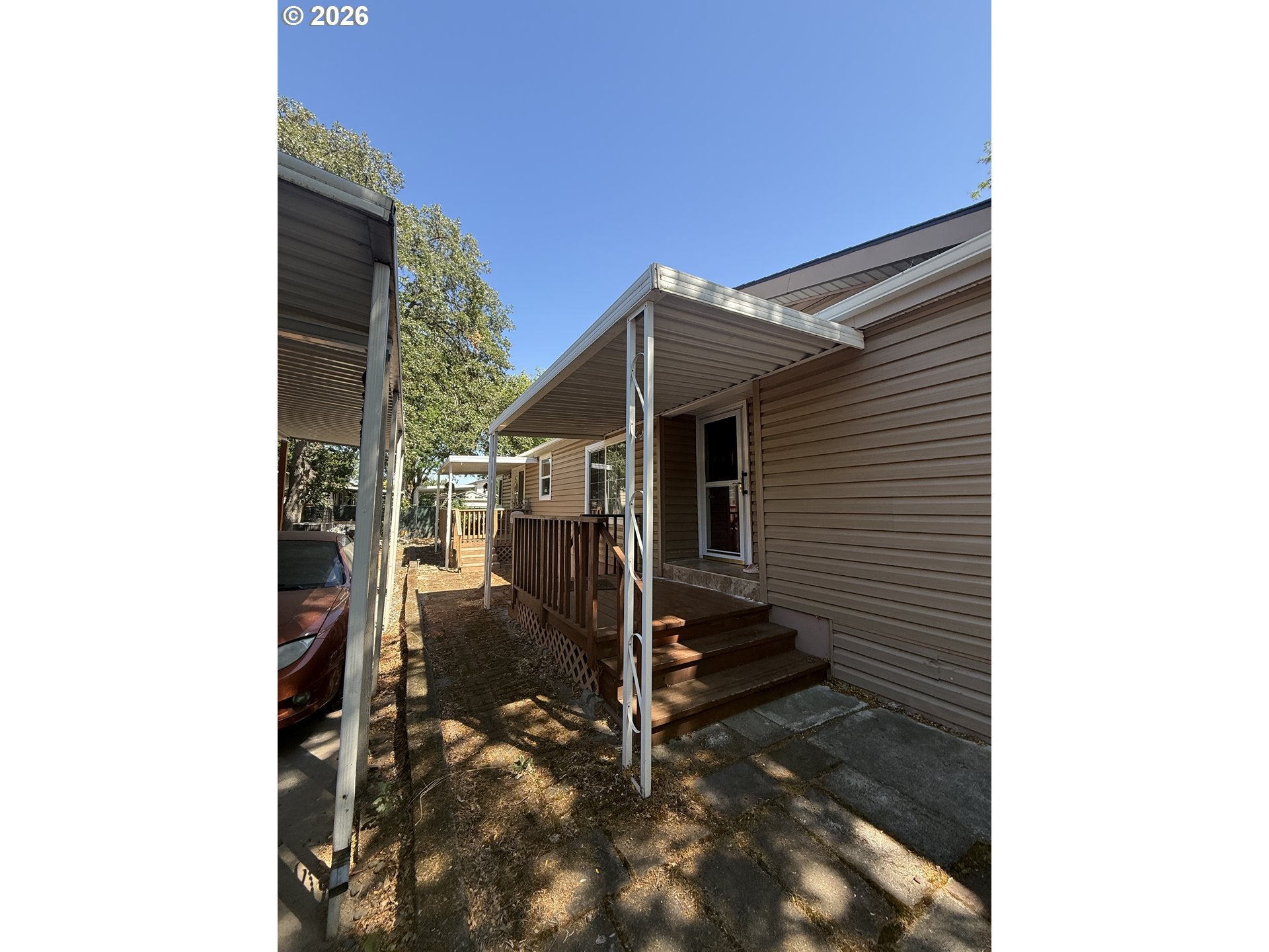 750 DIVISION ST 239
