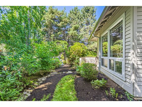 A home in West Linn