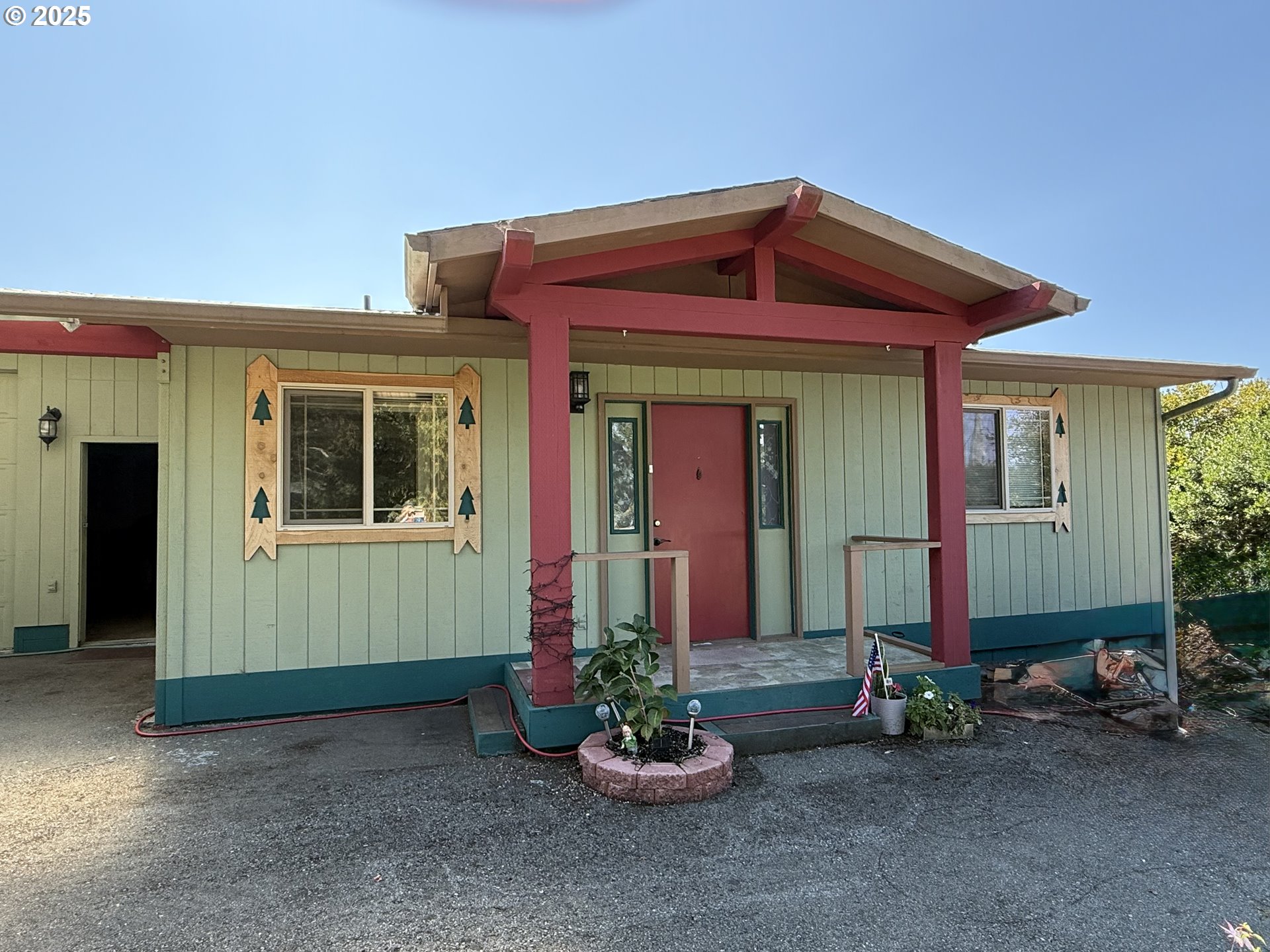 Photo 1 of 46 — 715 JACKSON AVE, Coos Bay, OR 97420