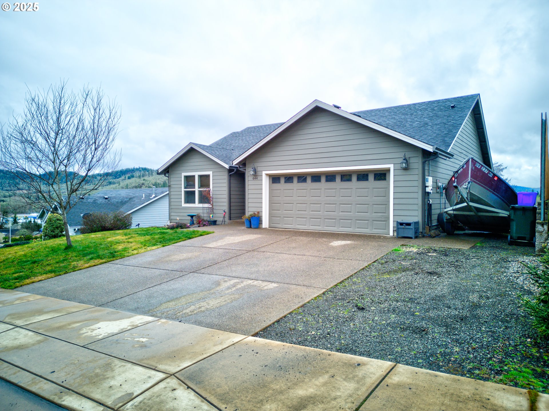 644 NE CUMMINS ST
