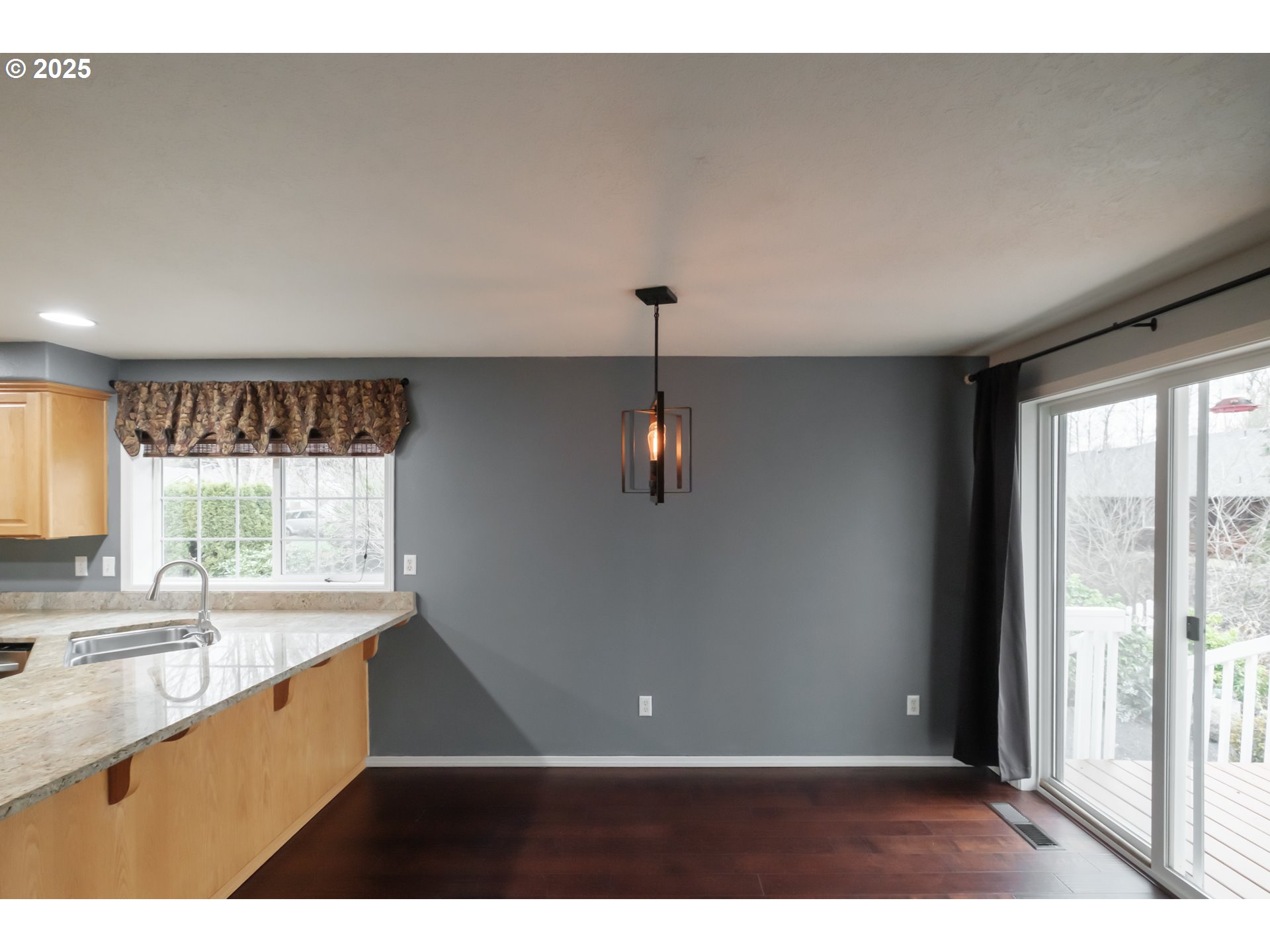 Salem, Oregon 97302, United States, 3 Bedrooms Bedrooms, ,2 BathroomsBathrooms,Residential,Active,87589