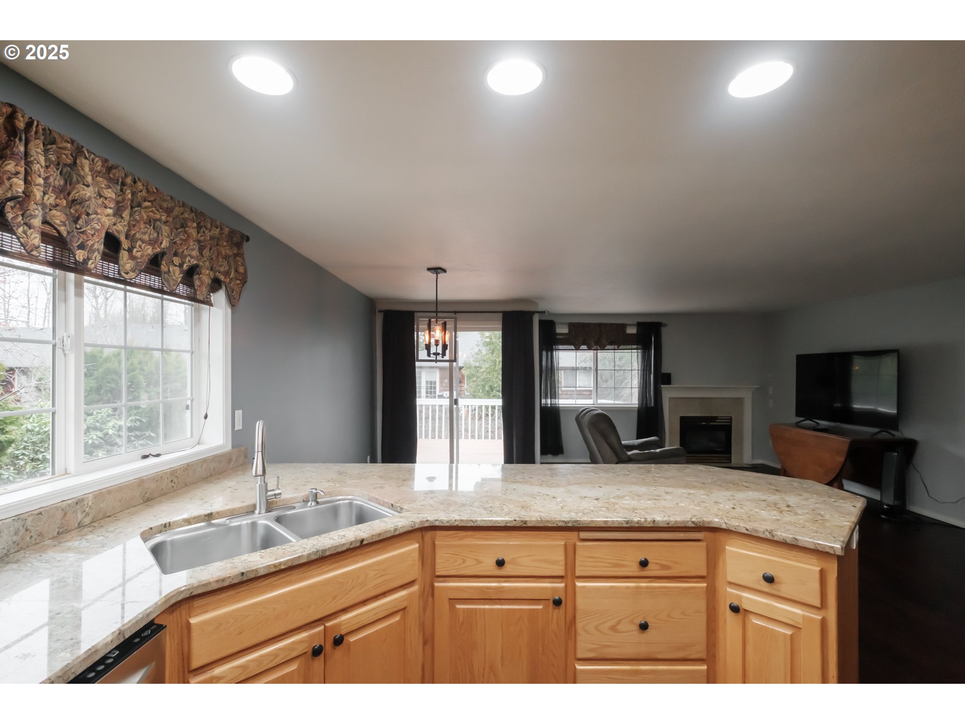 Salem, Oregon 97302, United States, 3 Bedrooms Bedrooms, ,2 BathroomsBathrooms,Residential,Active,87589