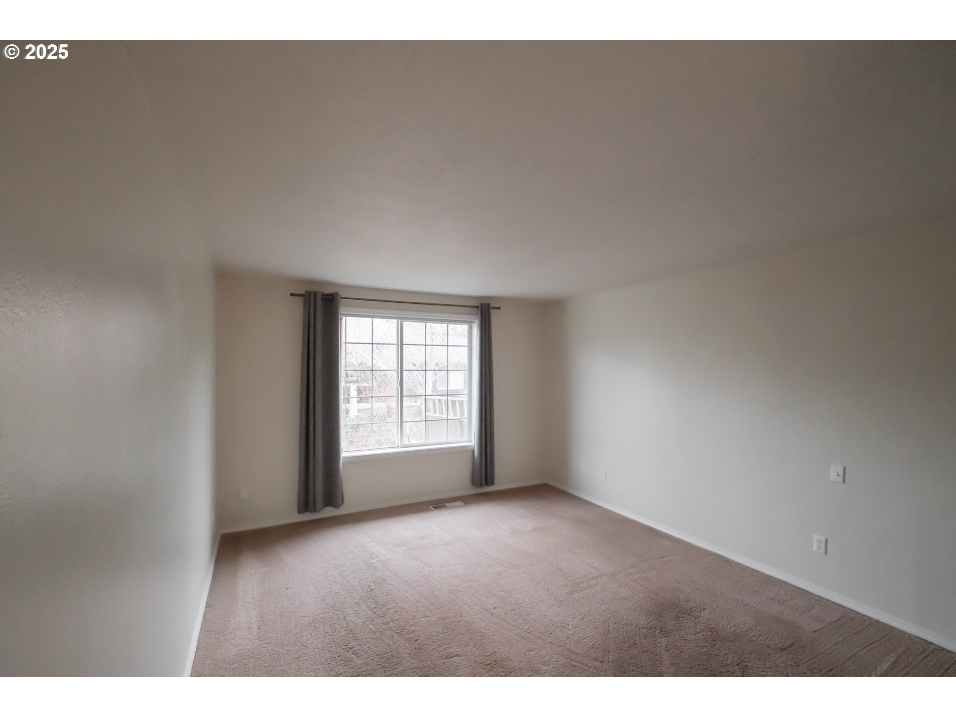 Salem, Oregon 97302, United States, 3 Bedrooms Bedrooms, ,2 BathroomsBathrooms,Residential,Active,87589