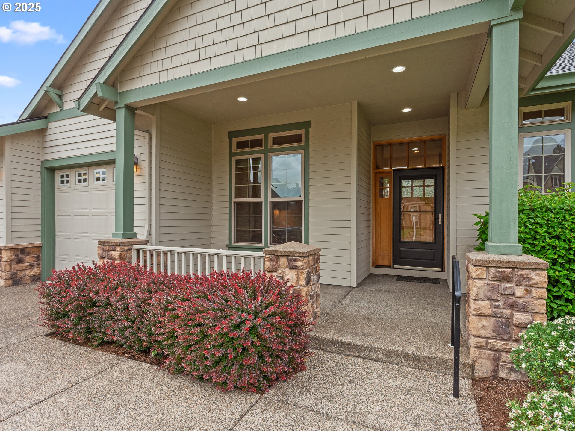 1466 NE 15TH AVE