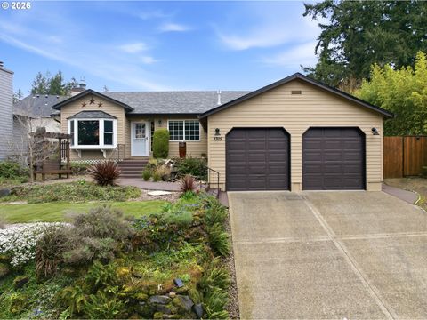 1315 HIGH ST Gladstone OR 97027