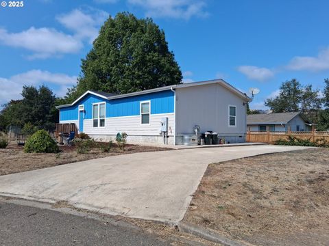 129 S PARK CT Roseburg OR 97471