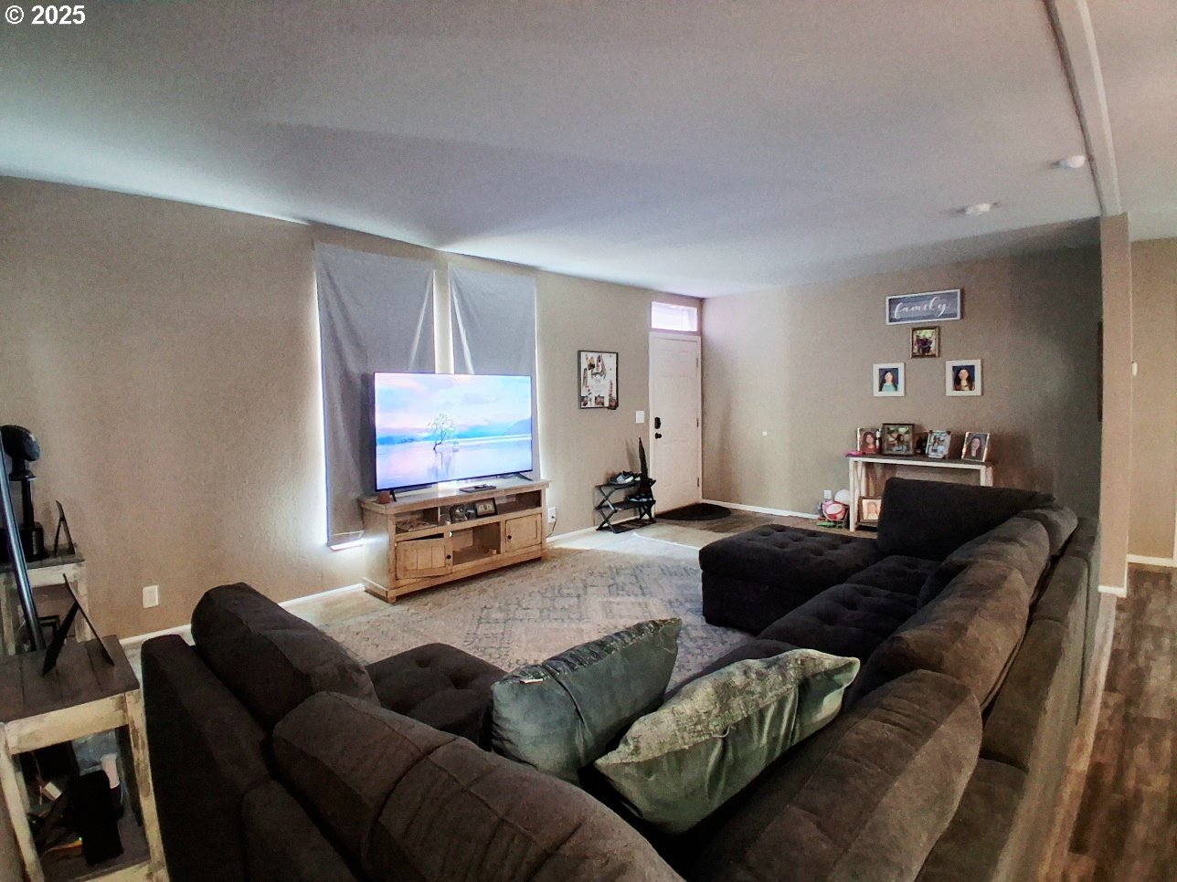 129 S PARK CT