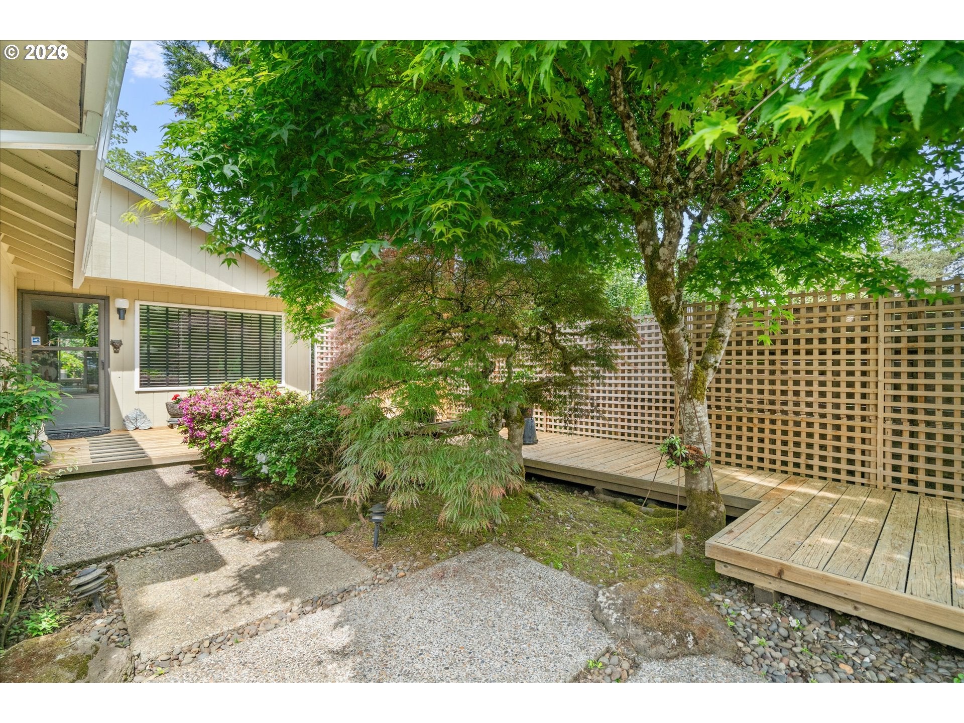 810 MCVEY AVE