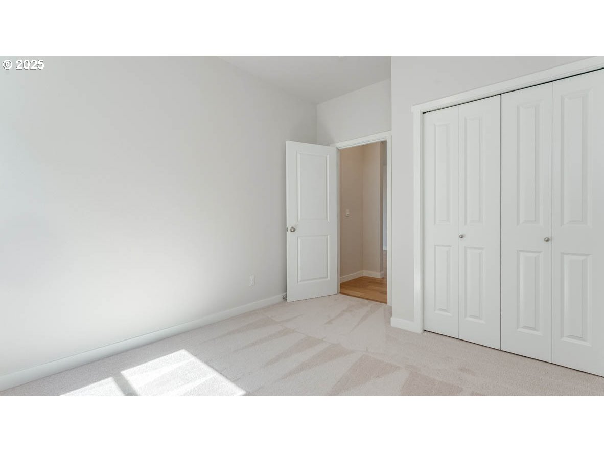 16655 SE Crossland ST