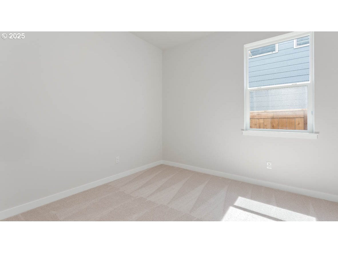 16655 SE Crossland ST