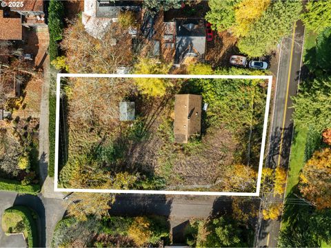 975 S VACUNA ST Portland OR 97219